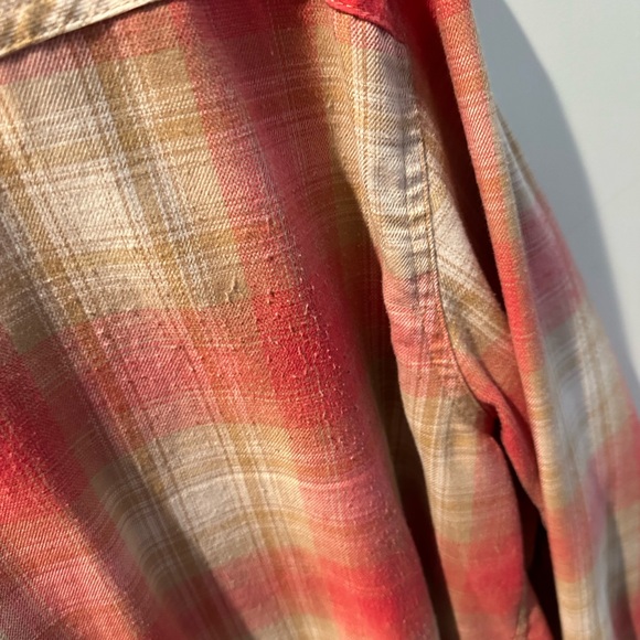 Urban Outfitters pink flannel - Picture 2 of 5